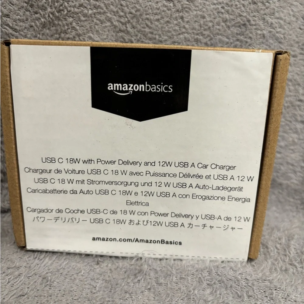 Amazon Basics USB C 18W with Power Delivery and 12W USB A Car‎ Charger, Black